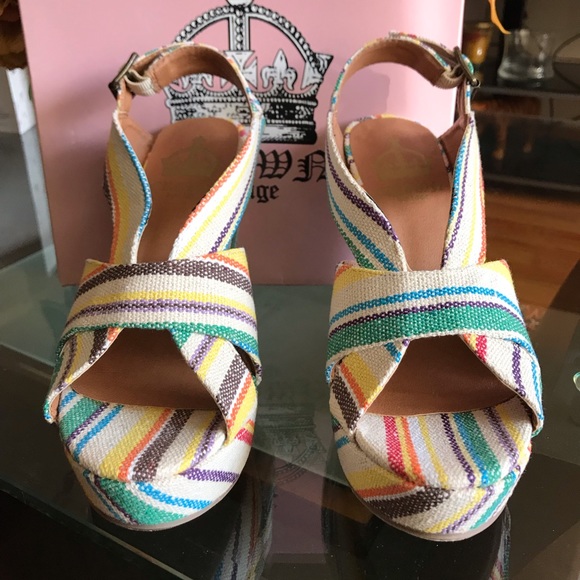 Shoes - Picture 3 of 6